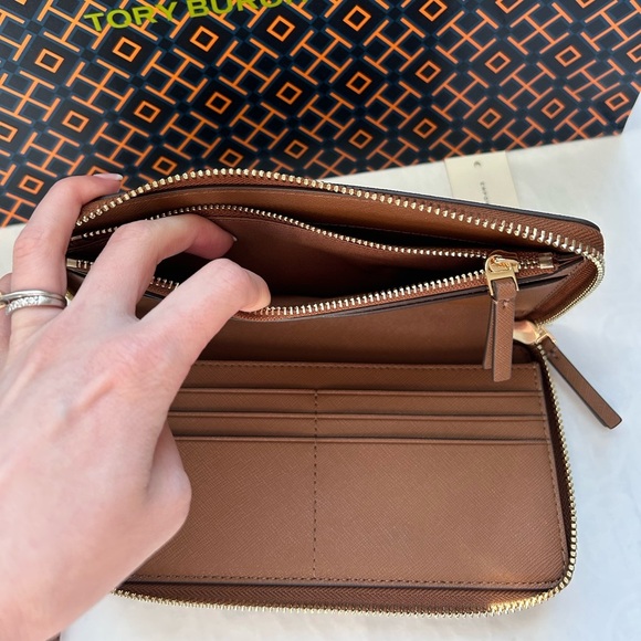 Tory Burch Emerson Zip Continental Wallet Moose Gold Tan Brown - Picture 10 of 12